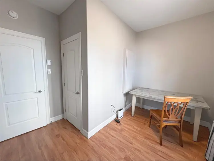 3 bedroom apartment - Jan to June