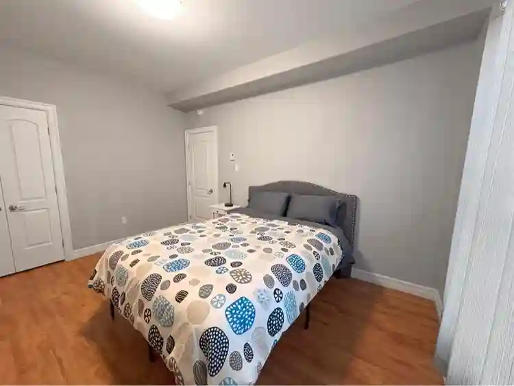 3 bedroom apartment - Jan to June