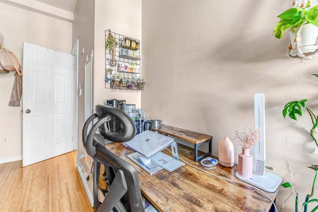 SUN-FILLED HARLEM BROWNSTONE