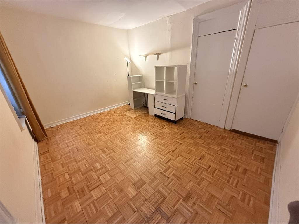 *MANHATTAN LEASE TAKE OVER ASAP*