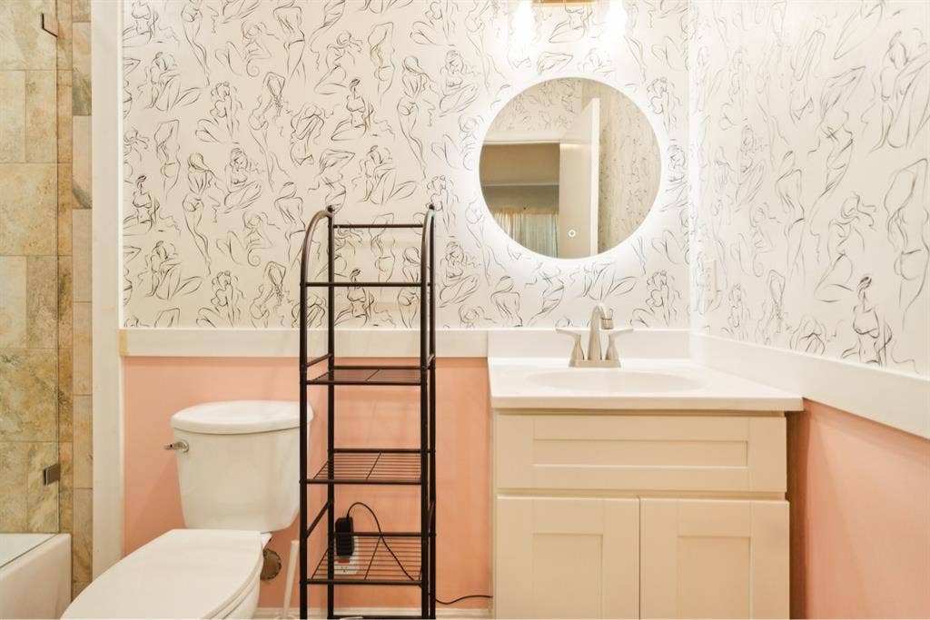 USC Master suite GATED PARKING DTLA