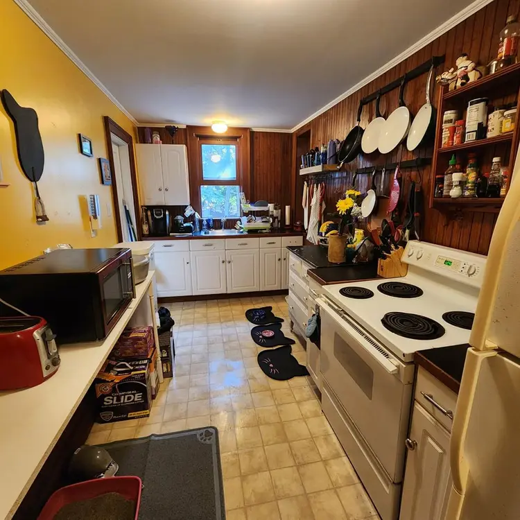 Room Available on the North Shore