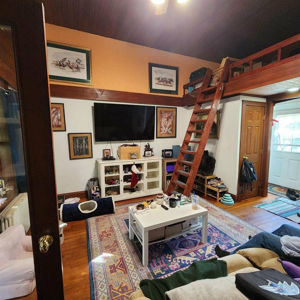 Room Available on the North Shore