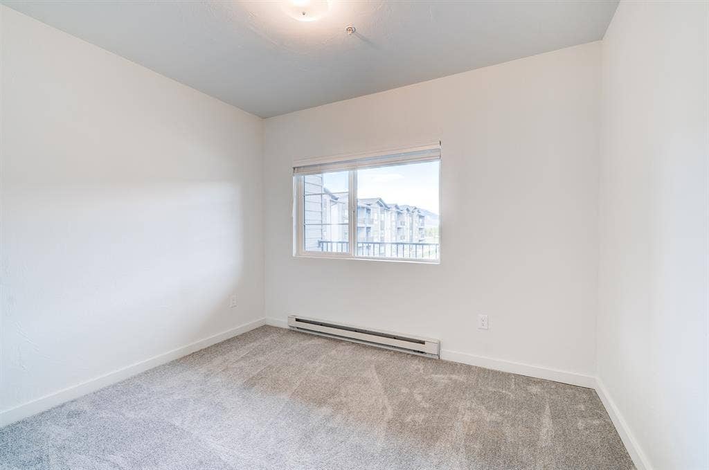 1st mnth & sec deposit free!