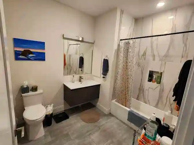 Master bedroom for share