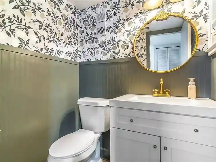 Room with Own Bathroom & Big Closet