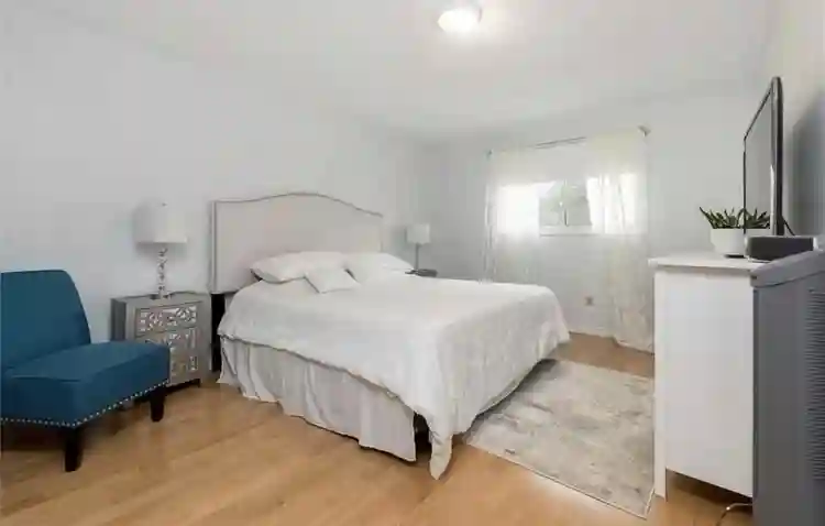 3 bedroom unit East Mississaugaa