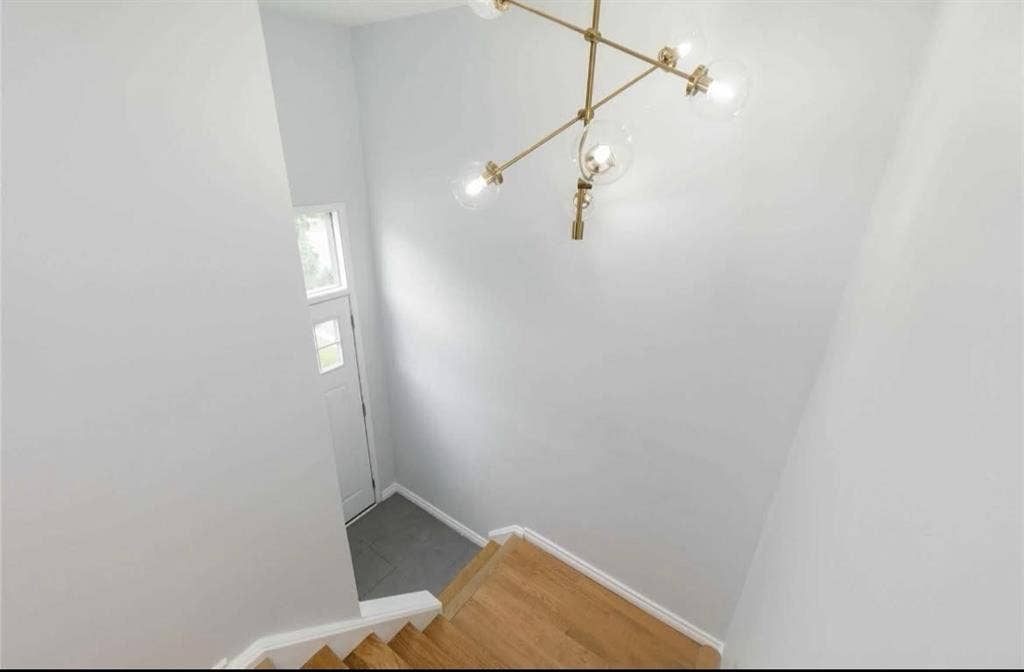 3 bedroom unit East Mississaugaa