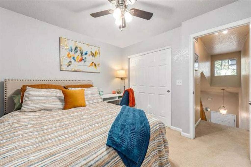 1 room and private bath