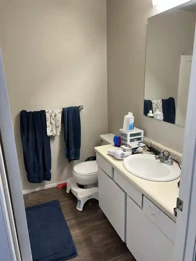 Room for Rent in Midvale