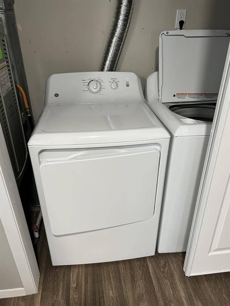 Room for Rent in Midvale