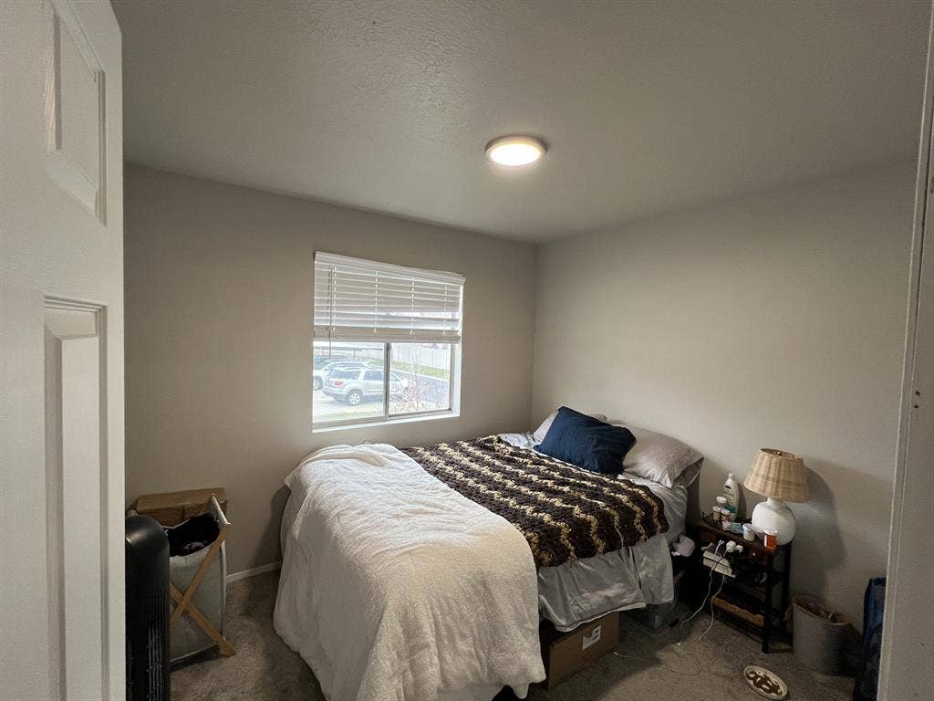 Room for Rent in Midvale