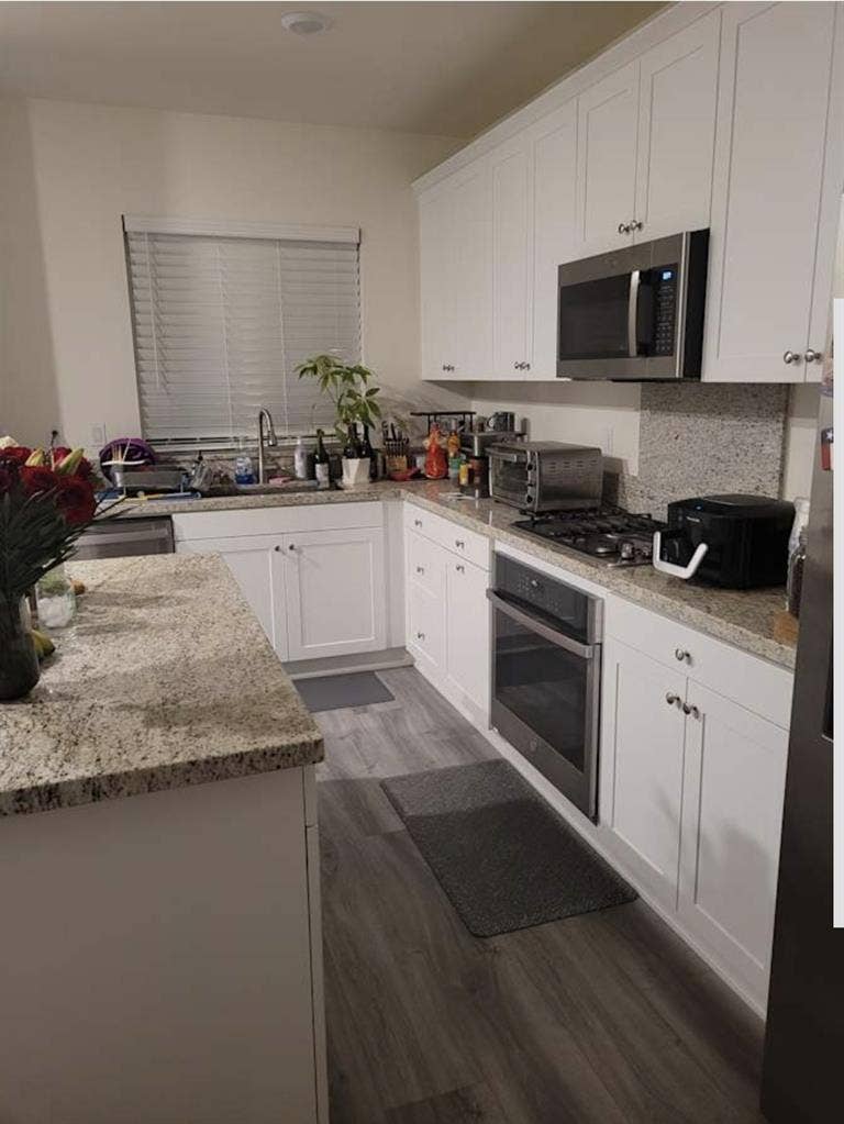 Spacious Bedroom in Chino