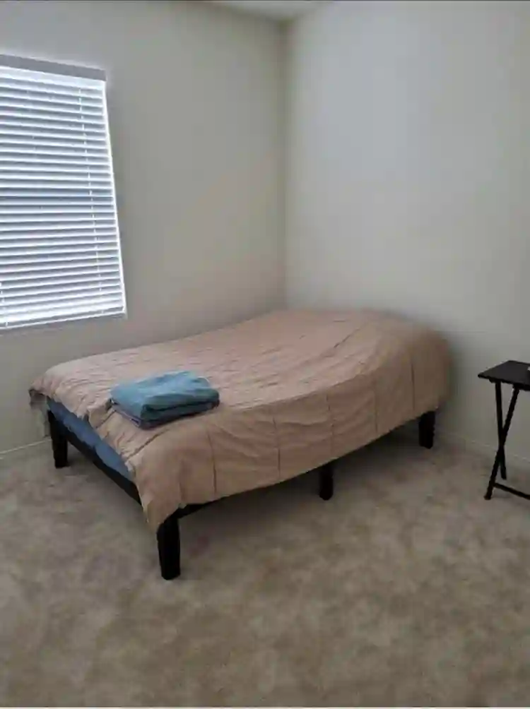 Spacious Bedroom in Chino