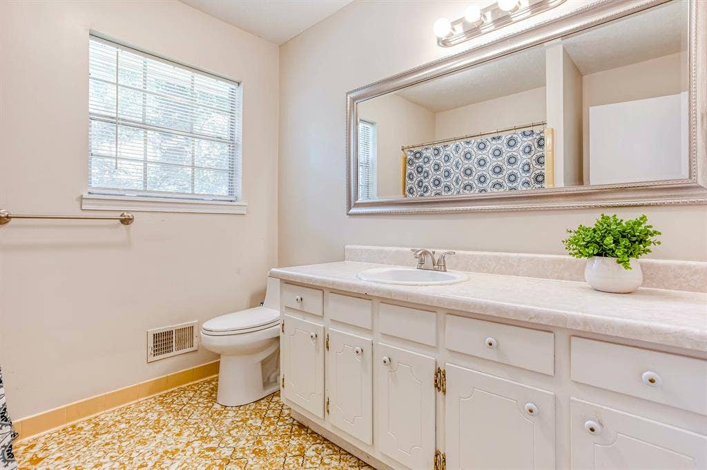 1 BR in Douglasville