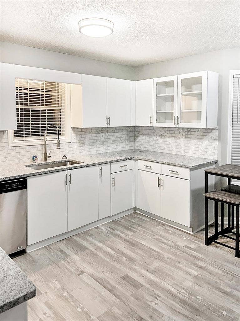 7 BR in Douglasville