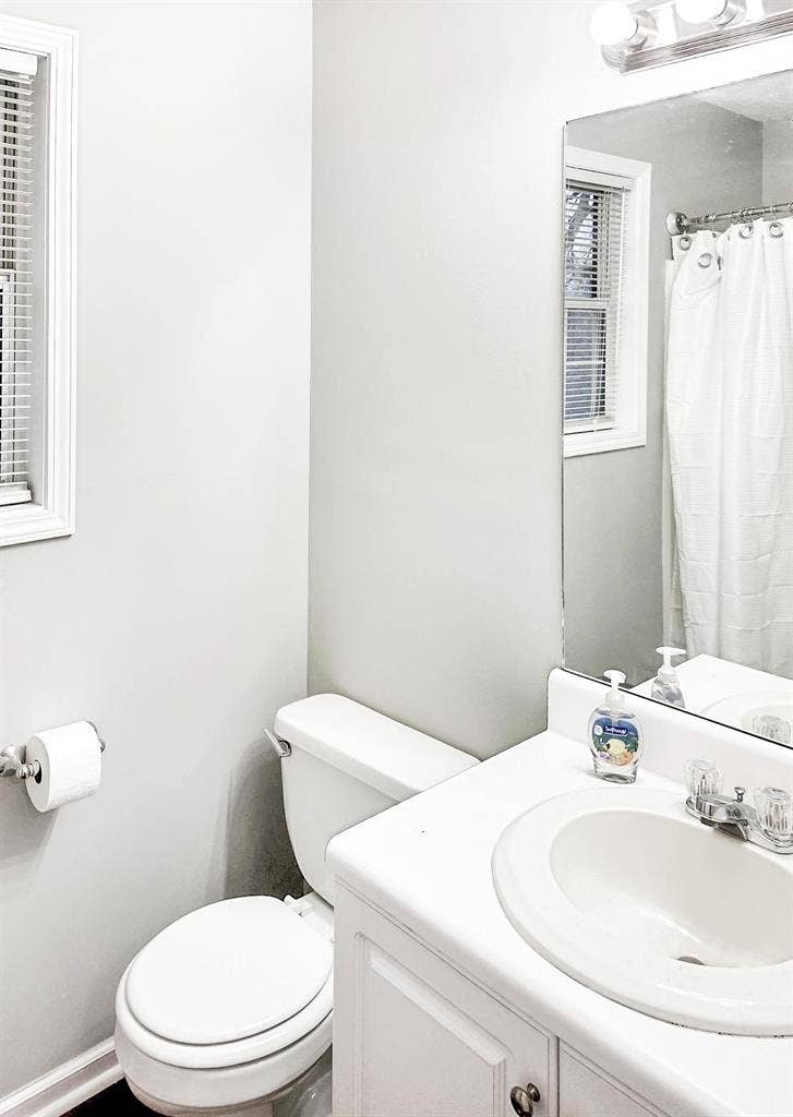 7 BR in Douglasville