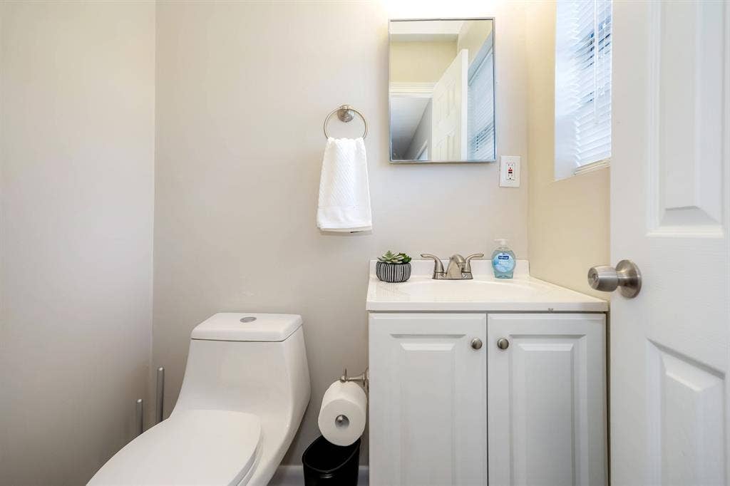 4 BR in Douglasville