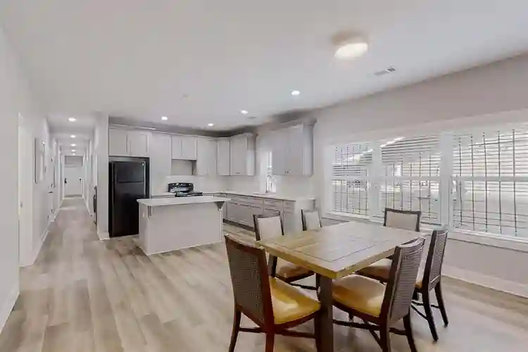 6 BR in Atlanta