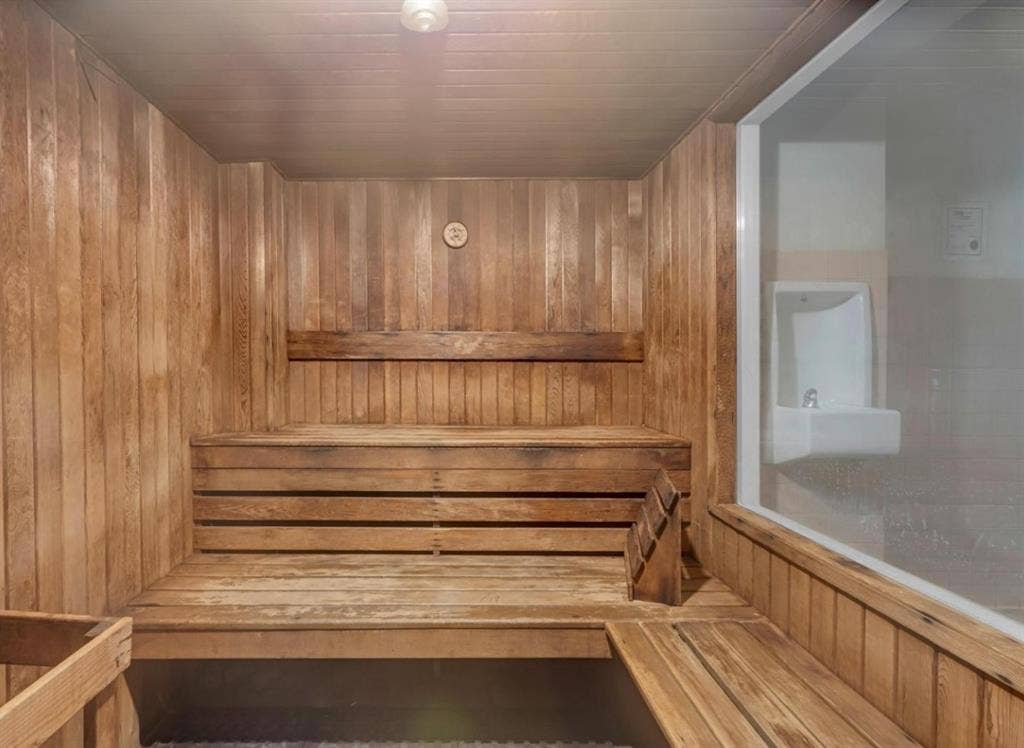 SHORT-TERM RENTAL: 1 BDR