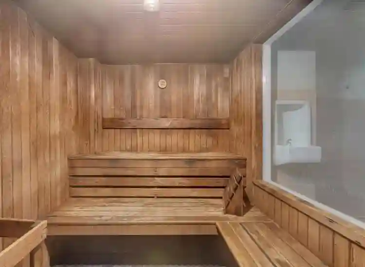 SHORT-TERM RENTAL: 1 BDR