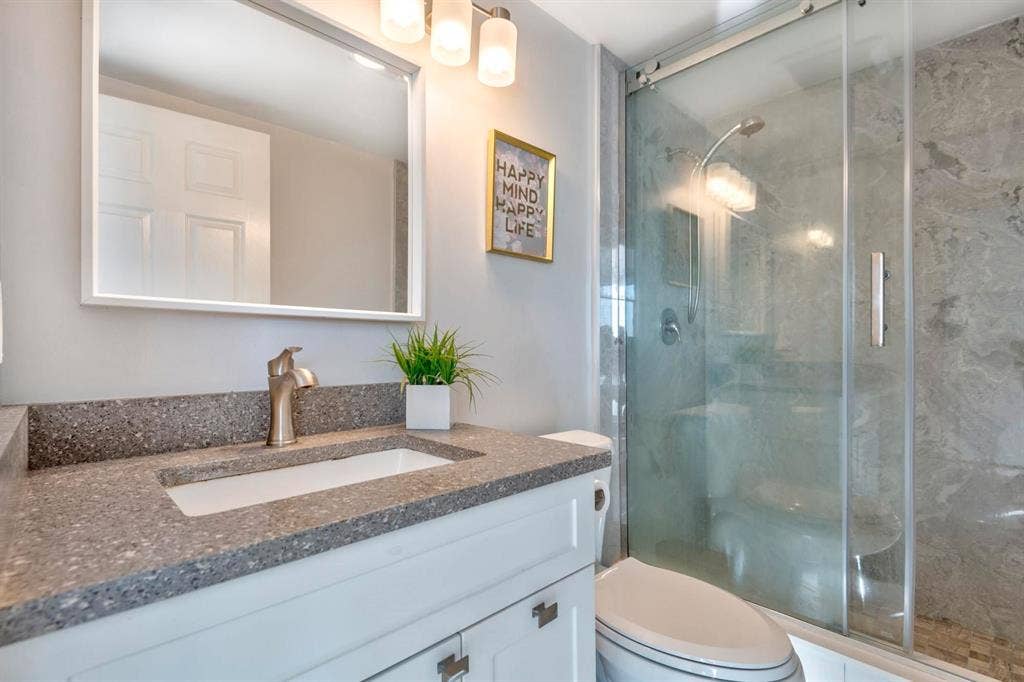 SHORT-TERM RENTAL: 1 BDR