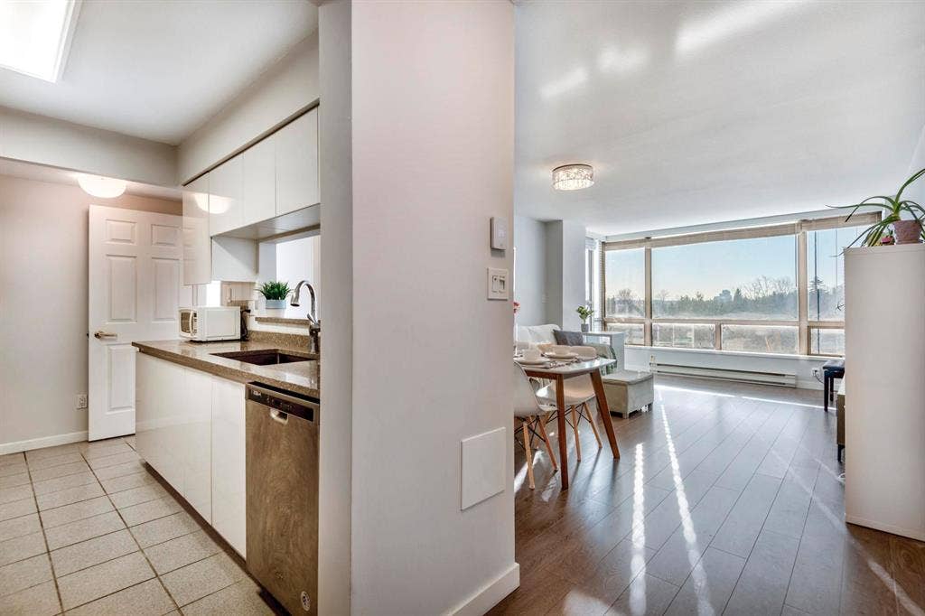 SHORT-TERM RENTAL: 1 BDR