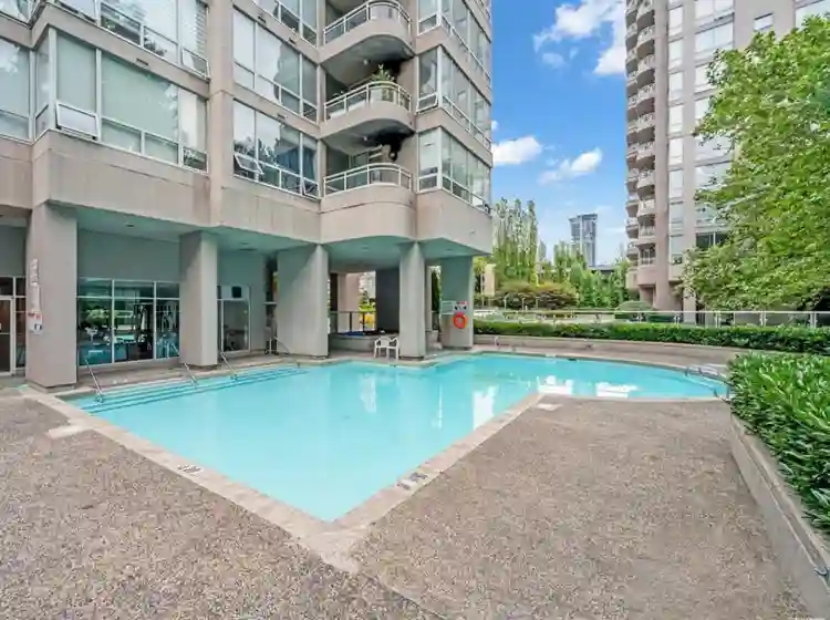 SHORT-TERM RENTAL: 1 BDR