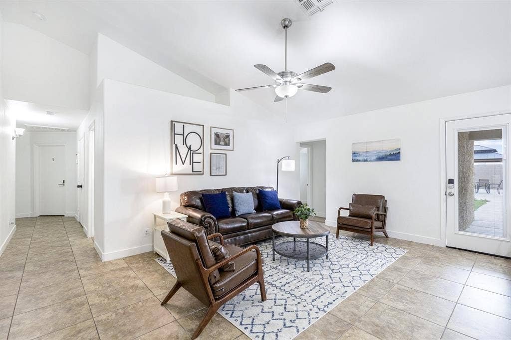 7 BR in Mesa