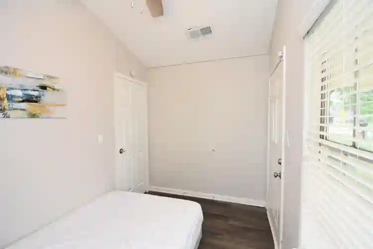 7 BR in Houston