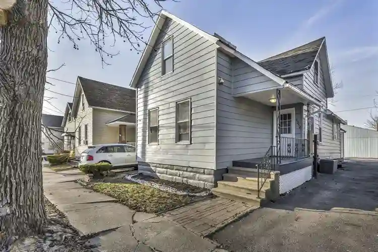 5 BR in Cleveland