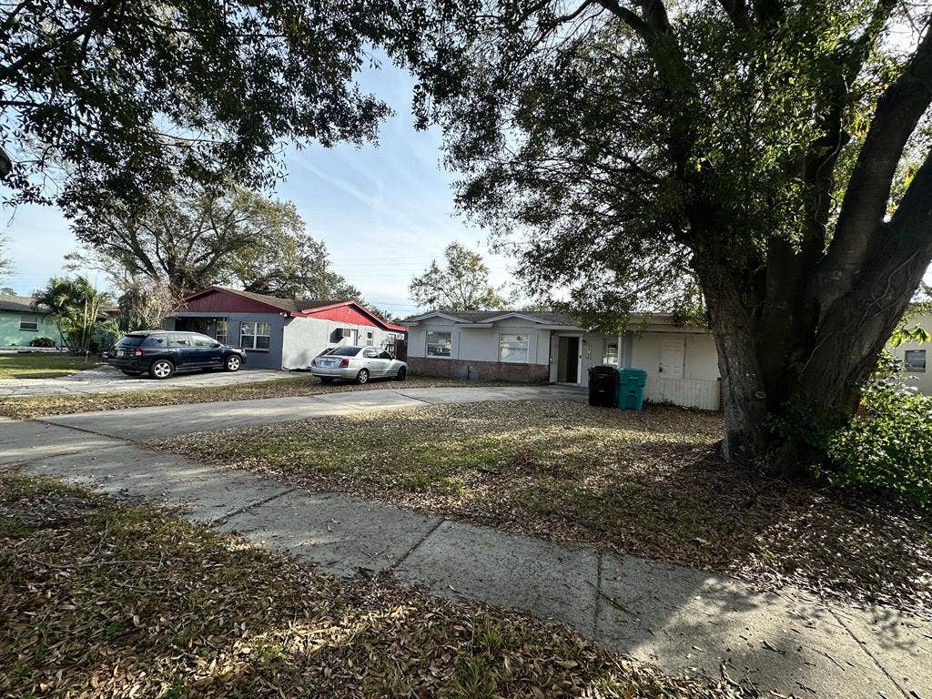 5 BR in Orlando