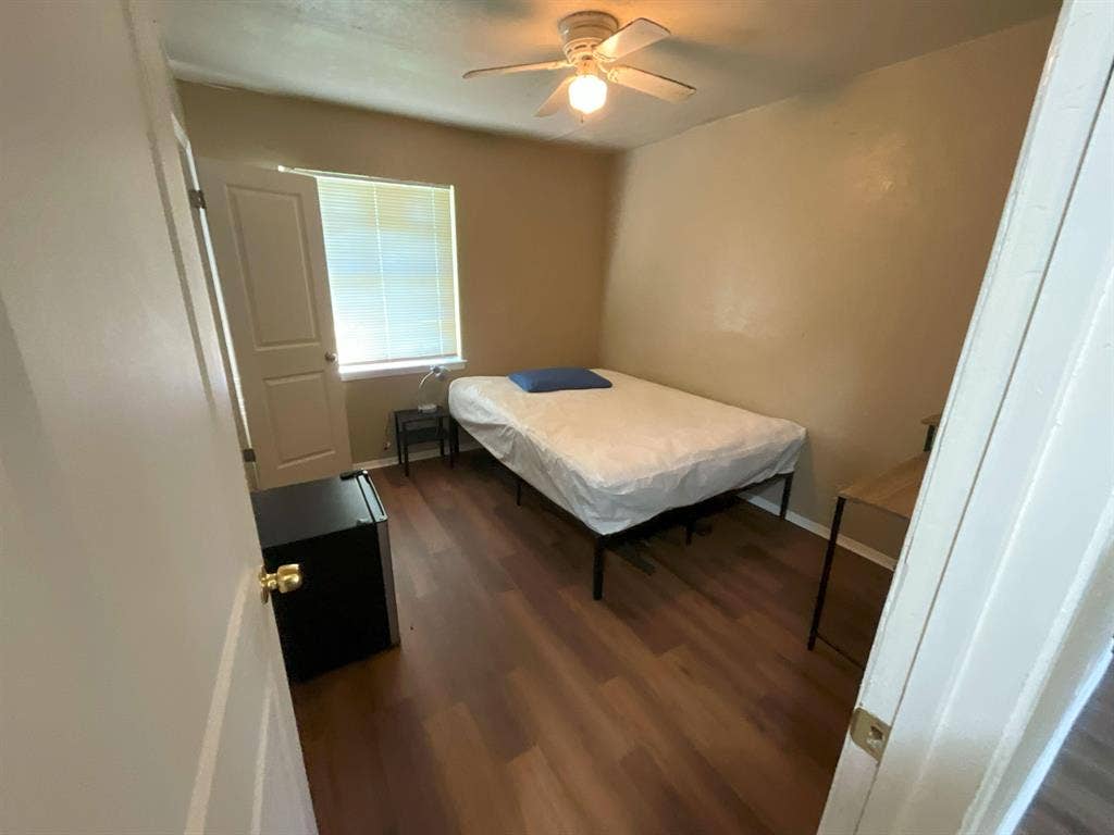 4 BR in Dallas