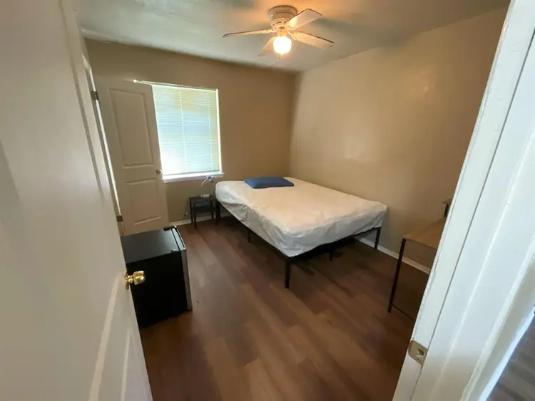 4 BR in Dallas