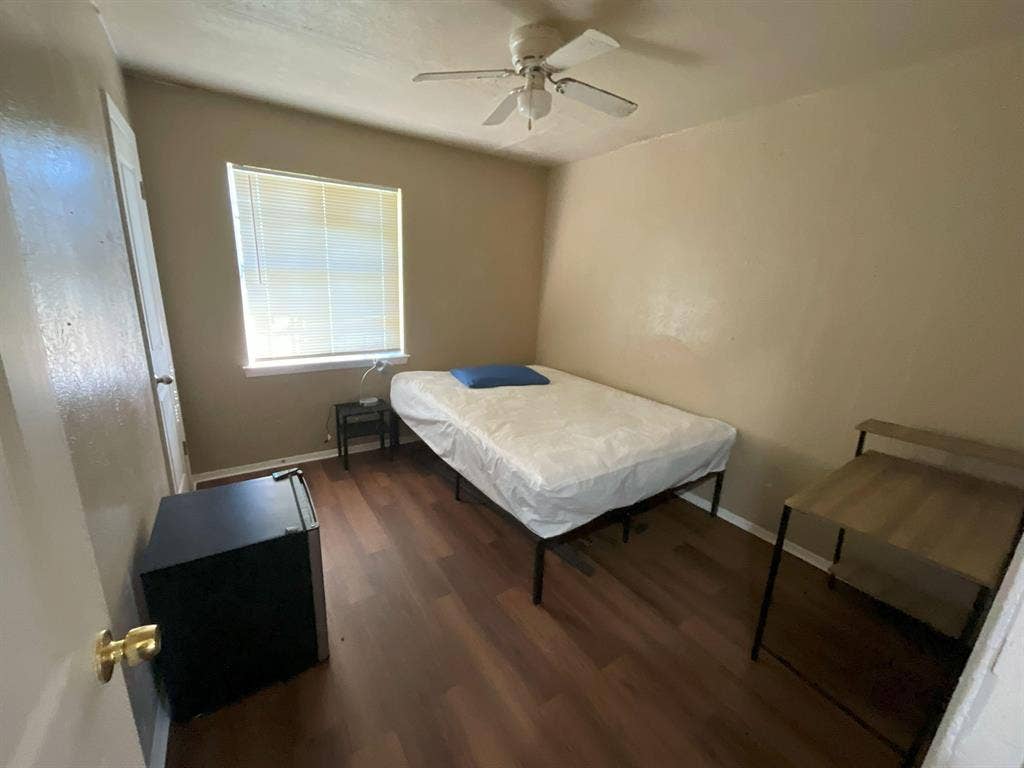 4 BR in Dallas
