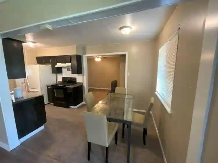 4 BR in Dallas