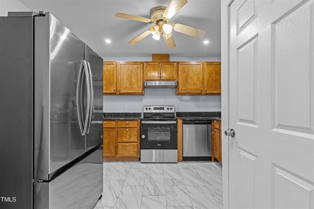 8 BR in Raleigh