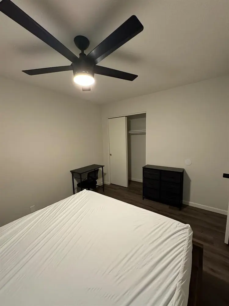 6 BR in Tempe