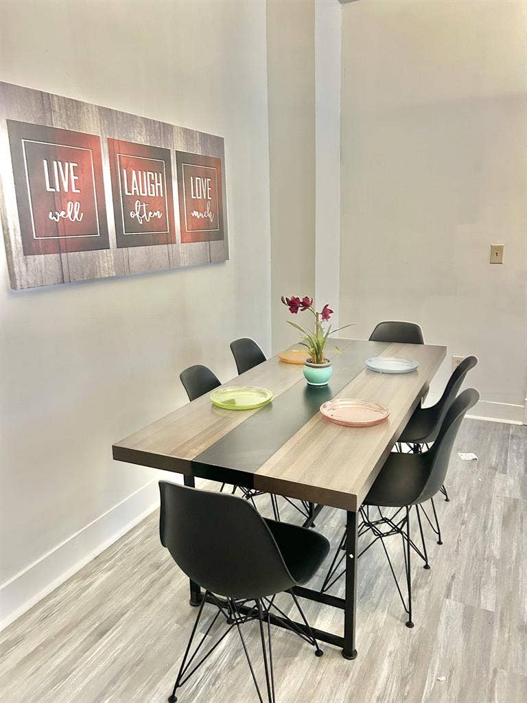 7 BR in Baltimore