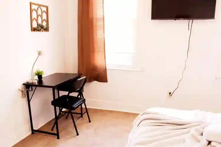 7 BR in Baltimore