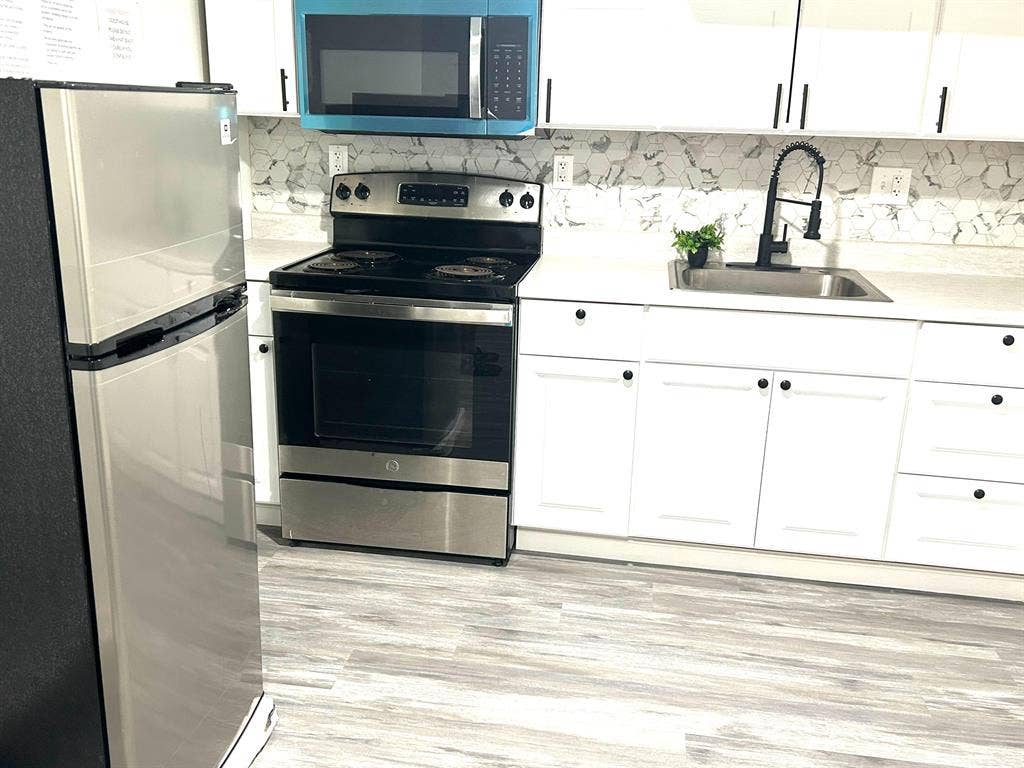 7 BR in Baltimore