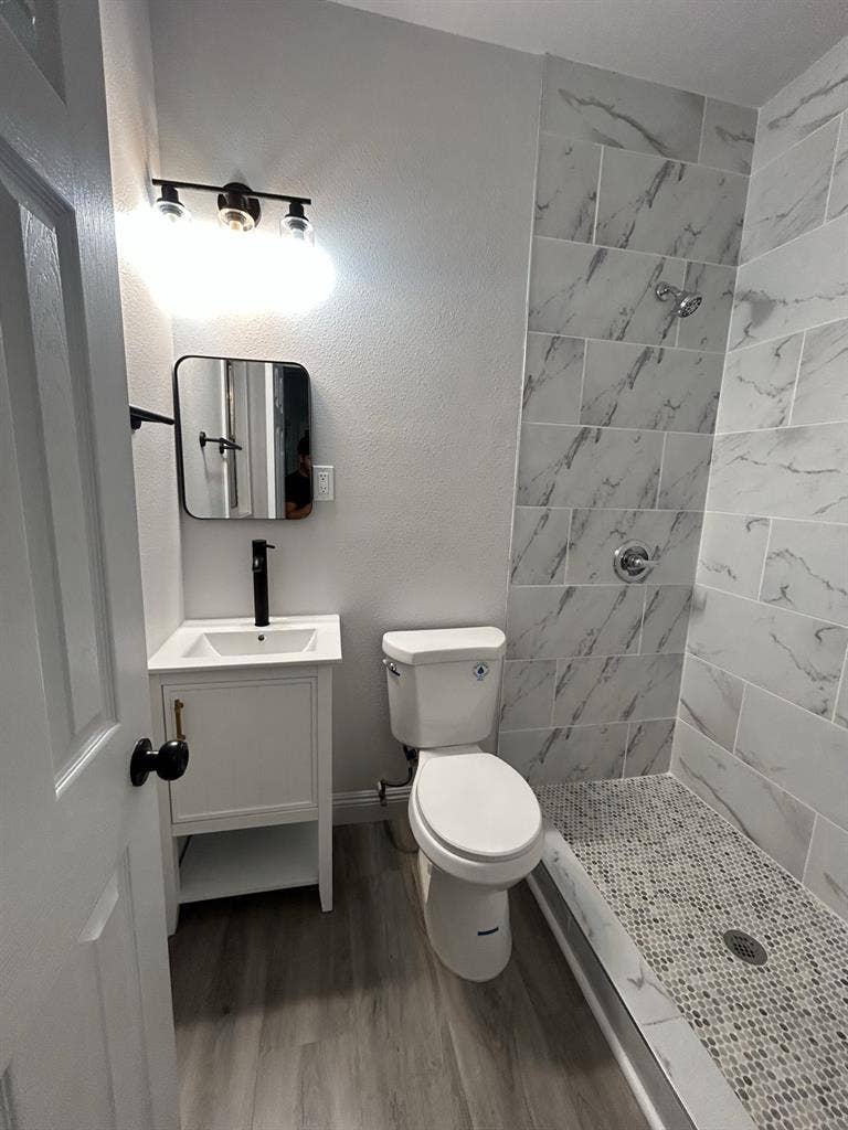 USC ROOM for rent LOWERED price