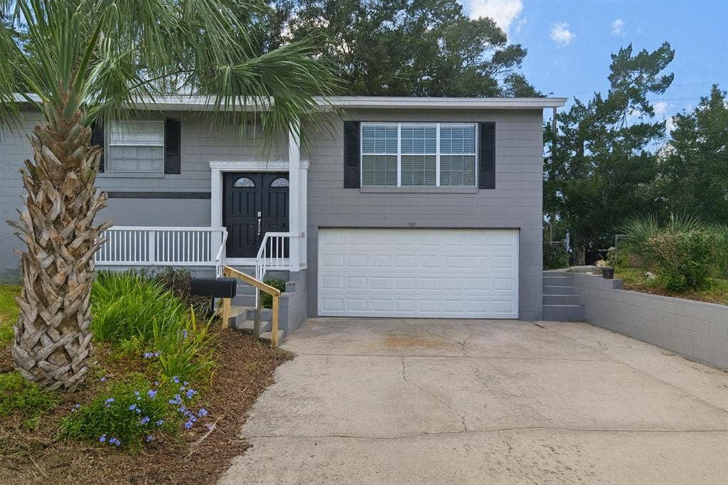 8 BR in Orlando