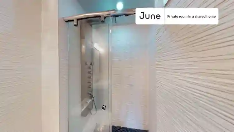 3 BR in New York City