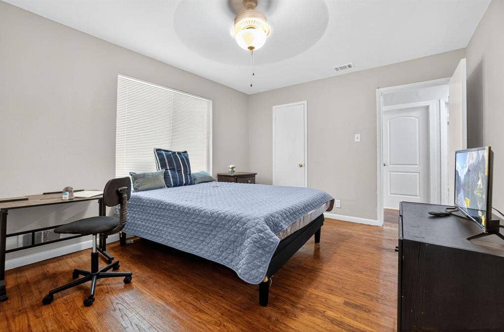 6 BR in Dallas