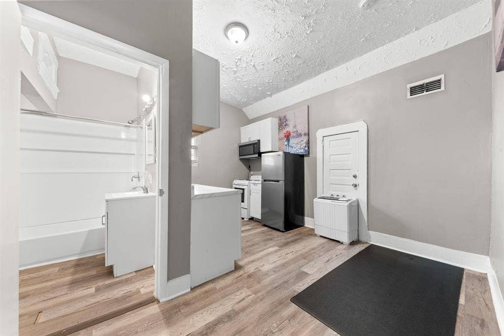 1 BR in Jacksonville