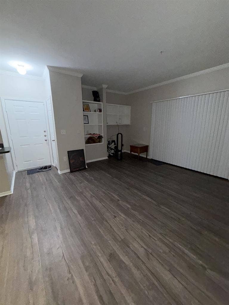 Spare Room/Bath in DTC!