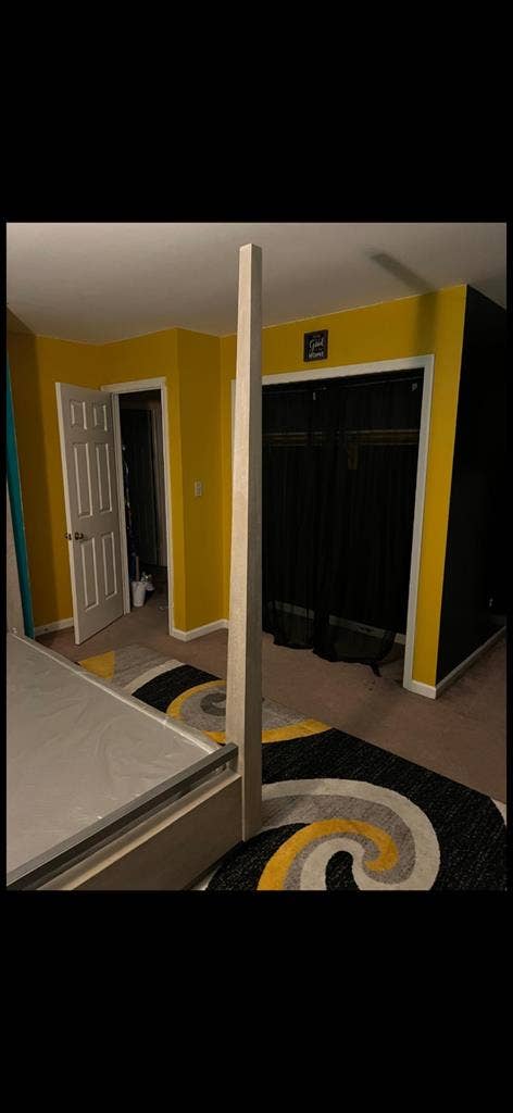 Furnished room townhome downtown