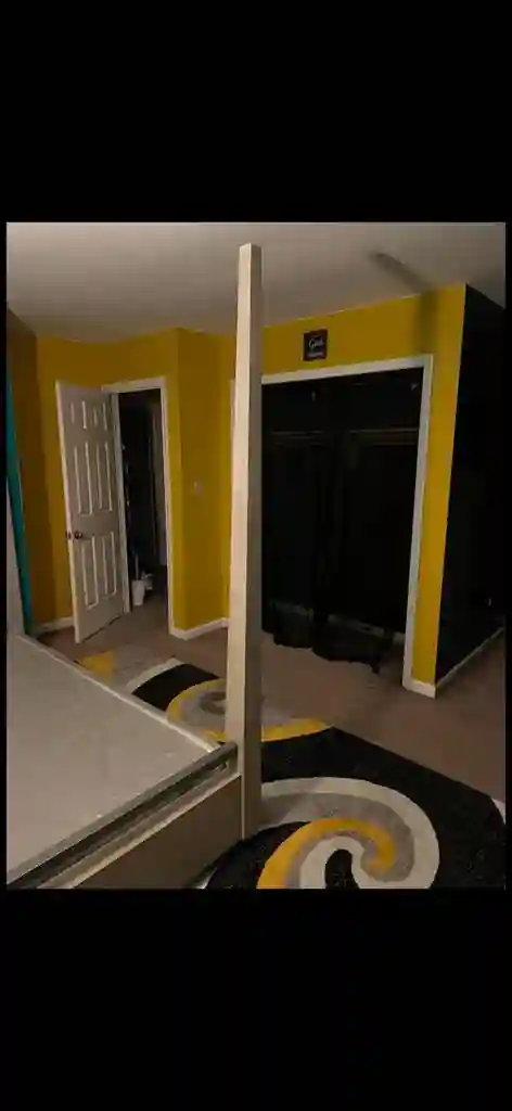 Furnished room townhome downtown