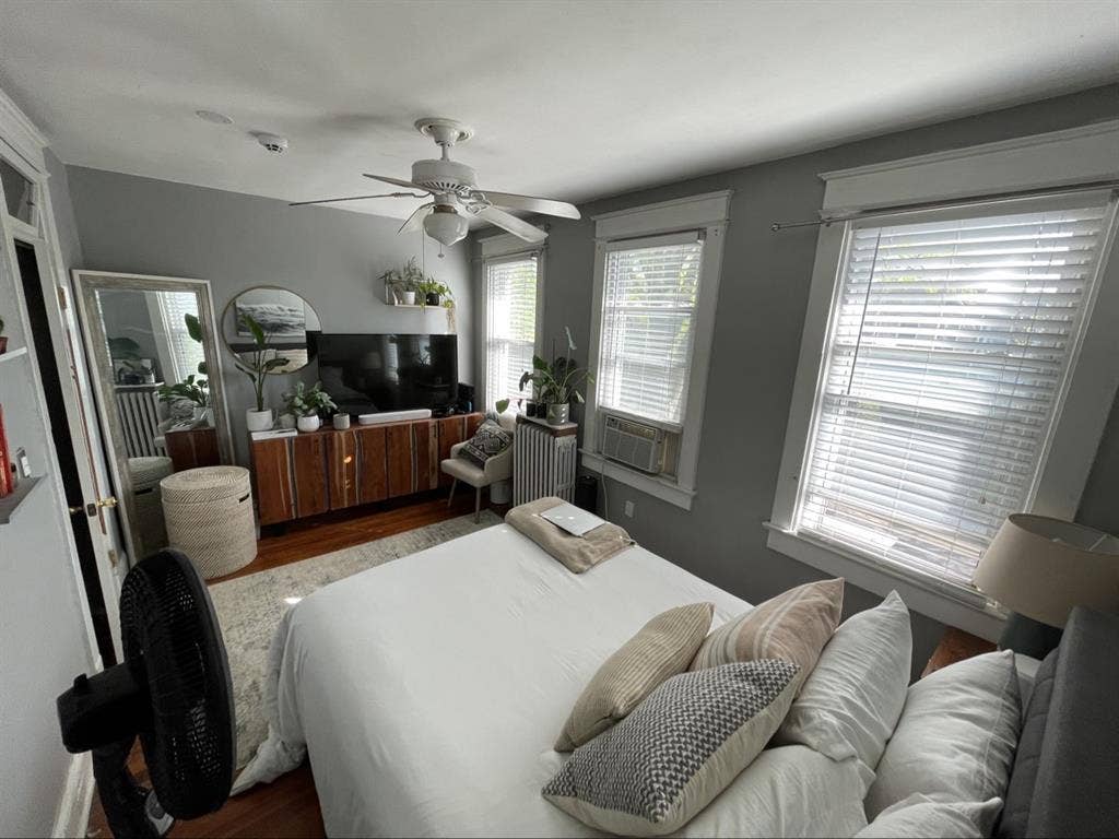 Sun-filled room in Trinidad house